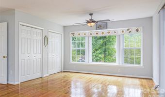 352 Cedar Ln, Arden, NC 28704