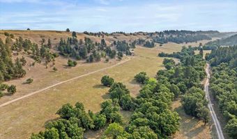 30 Alum Creek Rd, Aladdin, WY 82710