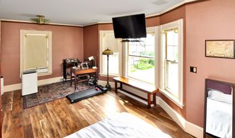 75 S South Park St, Bangor, ME 04401