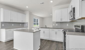 1052 Misty Creek Dr, Aberdeen, NC 28315