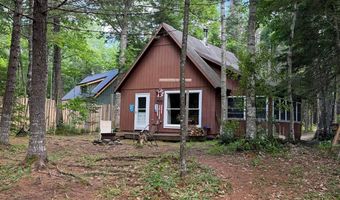 6 Maple Dr, Abbot, ME 04406