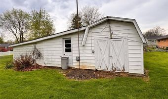 1484 Lambert St, Alliance, OH 44601