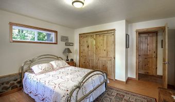 812 Pine Cove Rd, Bayview, ID 83803