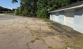 728 Greenwood St E, Abbeville, SC 29620