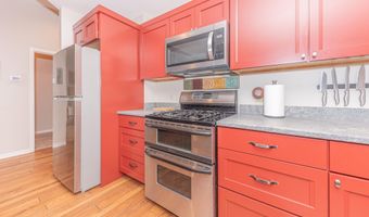 609 Ridgewood Ct, Ann Arbor, MI 48103