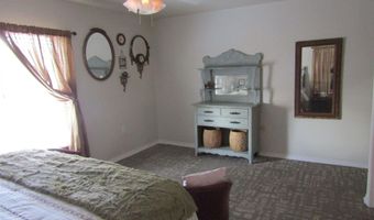 406 5 W Richardson Ave, Artesia, NM 88210