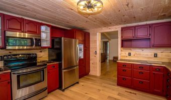 60 Brookside Ave, Albany, NH 03818