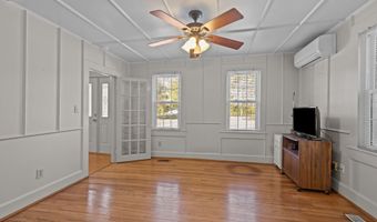 664 Seashore Dr, Atlantic, NC 28511