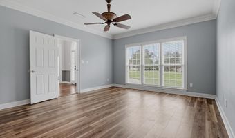 1007 River Pointe Dr, Albany, GA 31701
