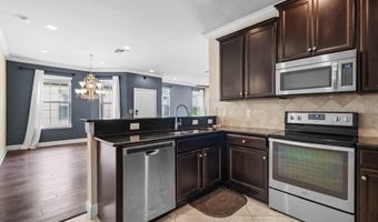 5446 SUNSET FALLS Dr, Apollo Beach, FL 33572