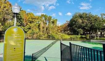 216 AFTON Sq 202, Altamonte Springs, FL 32714