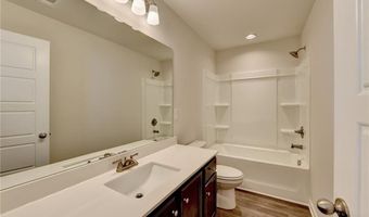 212 Station Overlook Dr, Auburn, GA 30011