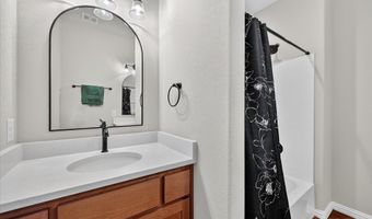 225 Santa Fe St, Alvarado, TX 76009