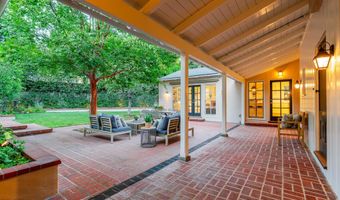 2051 Mendocino Ln, Altadena, CA 91001