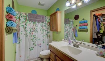 129 Riverview Dr, Anderson, MO 64831