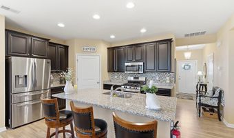 16 RACCOON Ln, Barnegat, NJ 08005