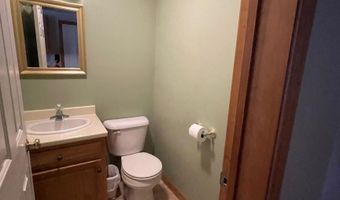 9 Crate Ln, Canaan, NH 03741