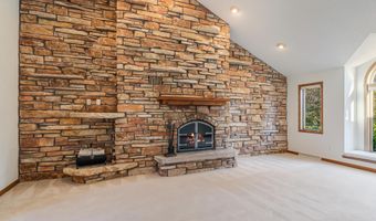 4180 W EARTHROCK Rd, Appleton, WI 54913