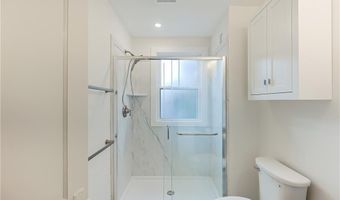 65 Burton St 2, Bristol, RI 02809