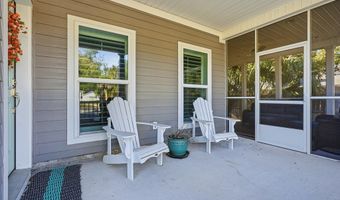 72 13th St, Apalachicola, FL 32320