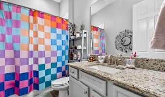 6104 SHADOWLAKE Dr, Apollo Beach, FL 33572