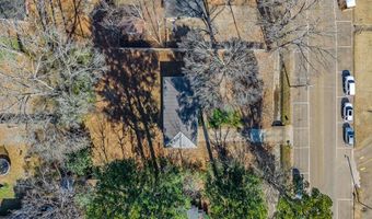 201 College St, Batesville, MS 38606