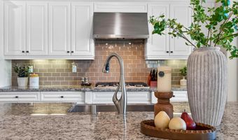 2077 Del Rincon Pl, Escondido, CA 92026