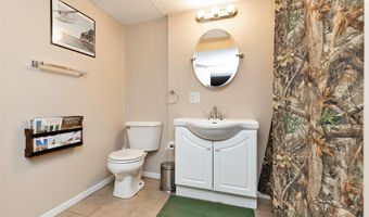 814 SE Oak Dr, Ankeny, IA 50021