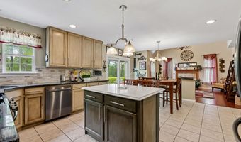 10 Dori Ln, Barnegat, NJ 08005