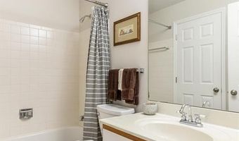 1335 Crossings Ct C, Ballwin, MO 63021