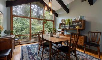 165 Kent Dr, East Greenwich, RI 02818
