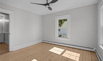 243 Maple Ave, Barrington, RI 02806