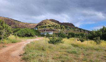 59 Wagon Rd, Alpine, TX 79830