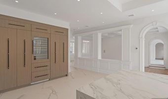 67 Robin Ln, Alpine, NJ 07620