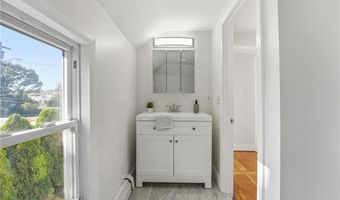 207 Mendon Rd, Cumberland, RI 02864