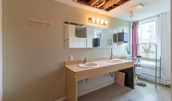 286 Carter St, Barnet, VT 05821
