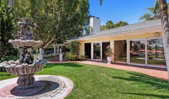 2086 Playa Rd, Carlsbad, CA 92009