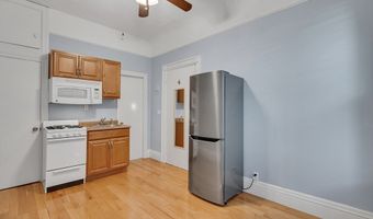 290 Commonwealth Ave 24, Boston, MA 02115