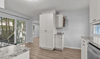 814 S MASON St, Appleton, WI 54914