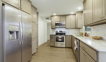 2156 E Contour Dr, Baton Rouge, LA 70809