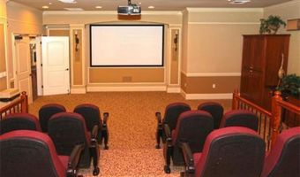 21 AURORA Cir, Barnegat, NJ 08005