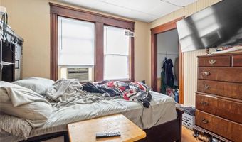 9 Southern St, Cranston, RI 02920