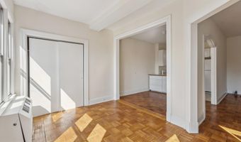 4000 CATHEDRAL Ave NW 605B, Washington, DC 20016