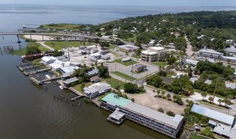 145 Bay Ave, Apalachicola, FL 32320