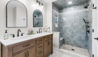 248 Church St, Belford, NJ 07718
