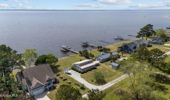 66 E North Shore Ln, Arapahoe, NC 28510