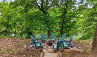 4221 Dogwood Bend Ter, Berkeley Lake, GA 30096