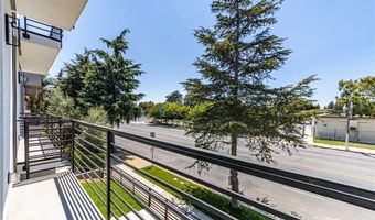 6700 Balboa, Los Angeles, CA 91406