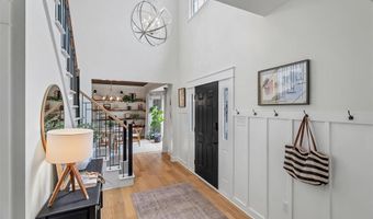 1716 Timber Ridge Estates Dr, Ballwin, MO 63011