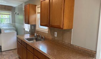 353 Gibbs Rd, Akron, OH 44312